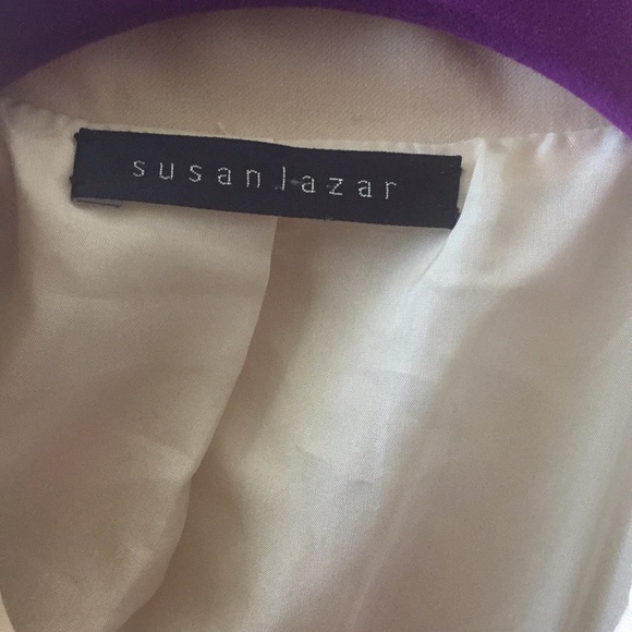 Ladies pant suit - Picture 3 of 8